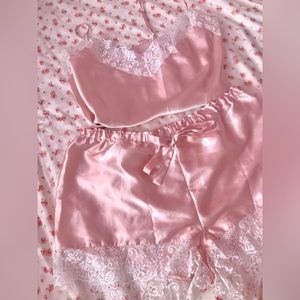 Fashion nova Pink satin pajama set